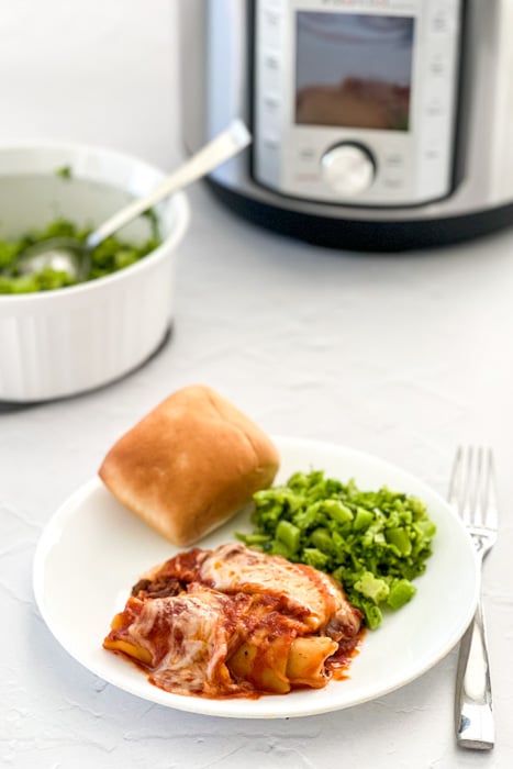Light Instant Pot Lasagna | realmomkitchen.com