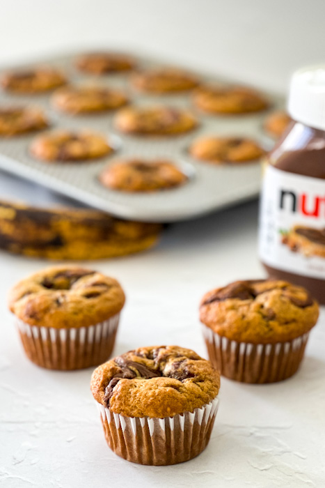 Banana Nutella Swirled Muffins | realmomkitchen.com