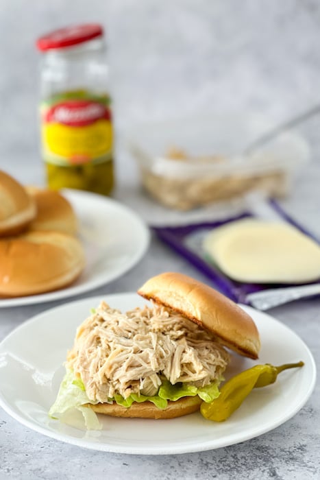 Instant Pot Mississippi Chicken Sandwiches | realmomkitchen.com