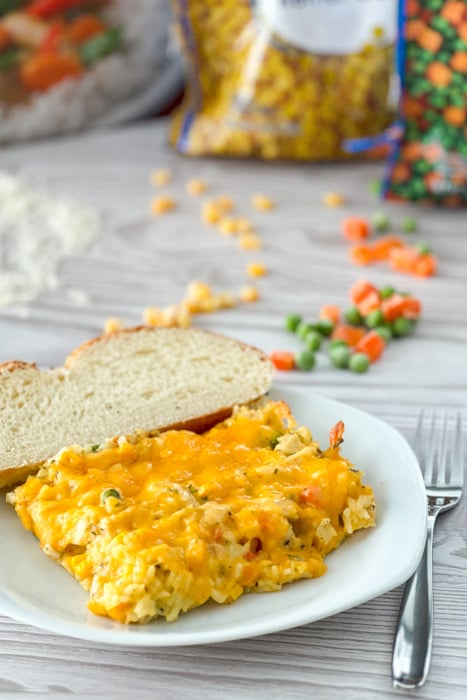 Creamy Chicken and Rice Casserole | realmomkitchen.com