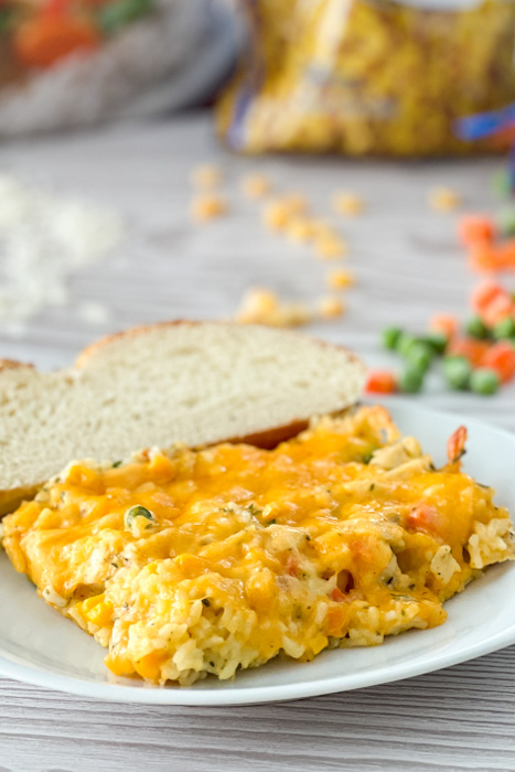 Creamy Chicken and Rice Casserole | realmomkitchen.com