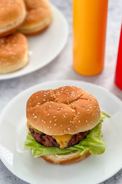 Amazing Grilled Burgers | realmomkitchen.com