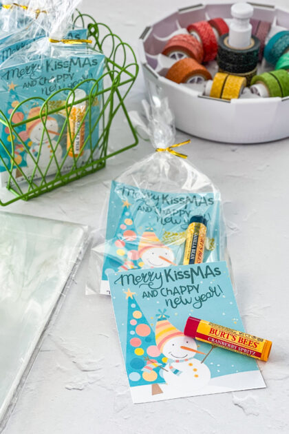 Lip Balm Christmas Gift - merry kissmas and a chappy new year