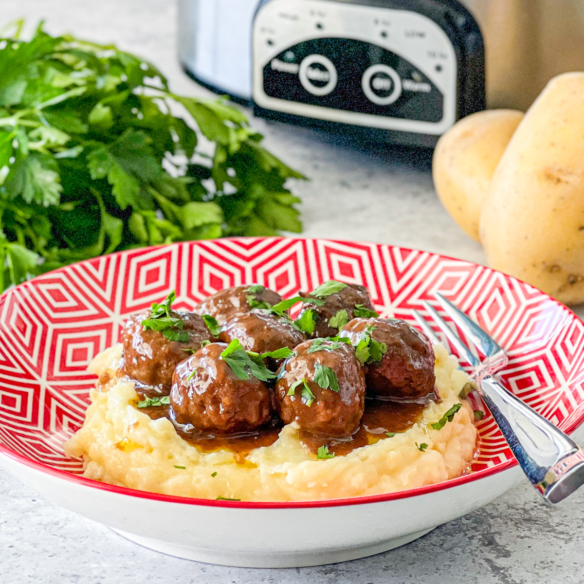 15 No-Fuss Slow Cooker Dinners (Dump and Go!) - Real Mom Kitchen