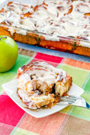 cut into apple pie cinnamon roll