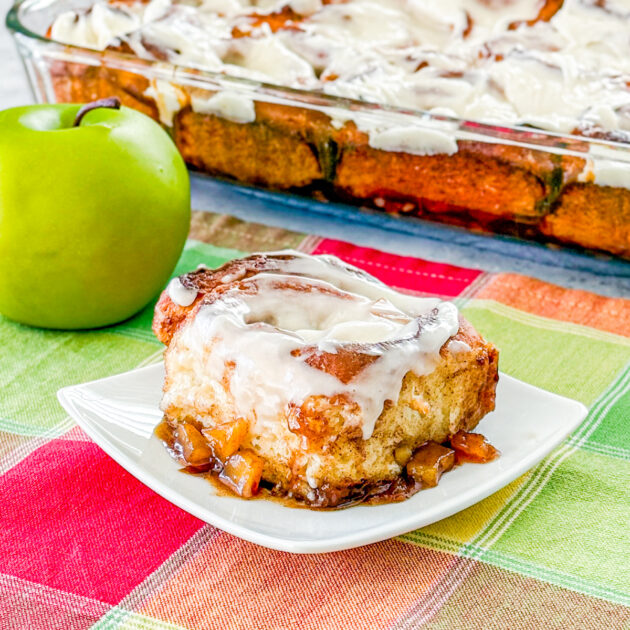 amazing apple filled cinnamon rolls