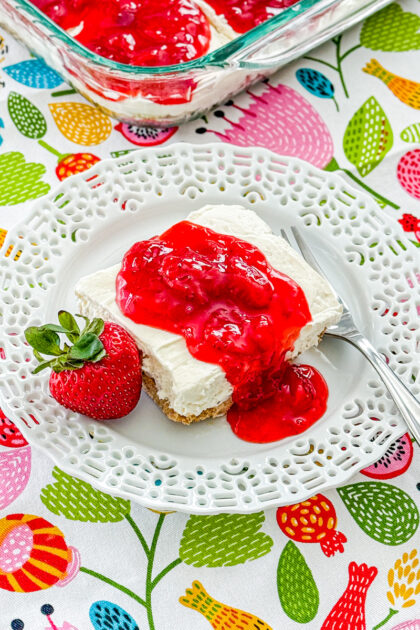 strawberry cheesecake bars no bake