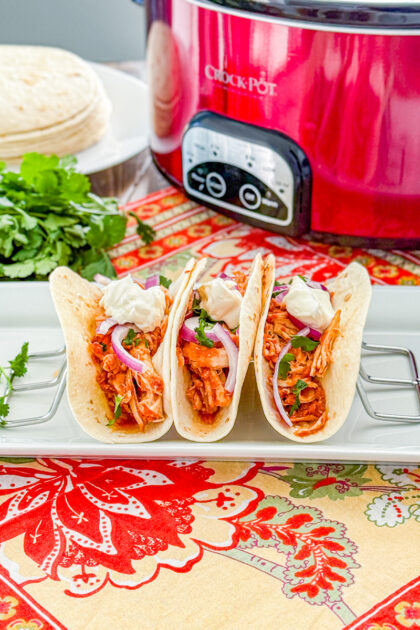 chicken tinga tacos slow cooker
