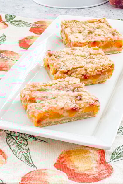 fresh peach crumble bars