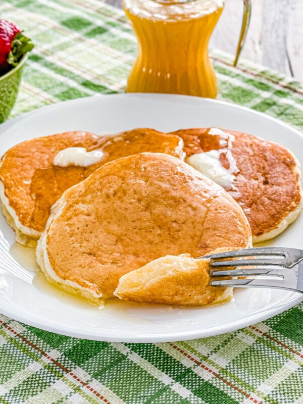 Fluffy Sour Cream Pancakes