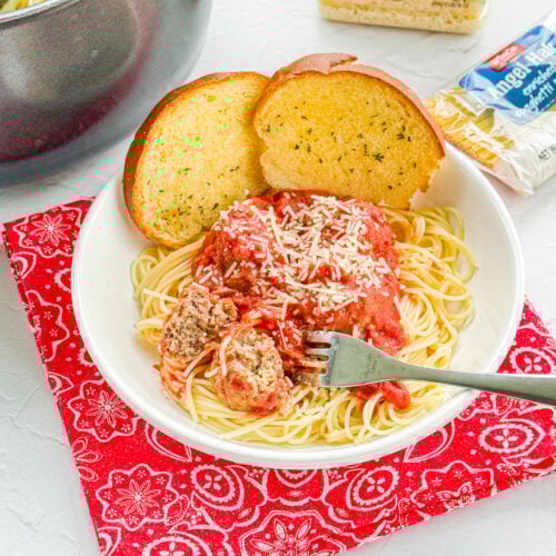 how do you make meatballs for spaghetti and meatballs