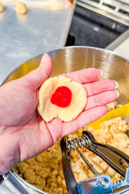 cherry almond shortbread cookies
