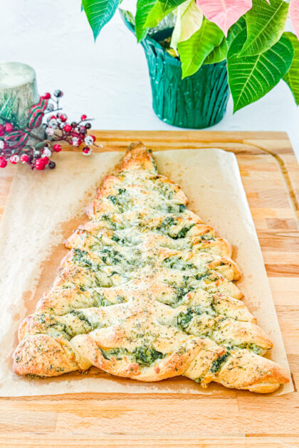 Christmas tree spinach dip breadsticks