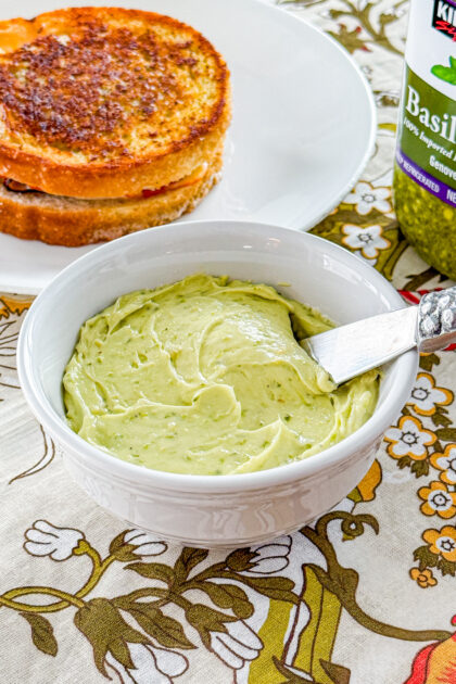 Easy Pesto Butter Recipe