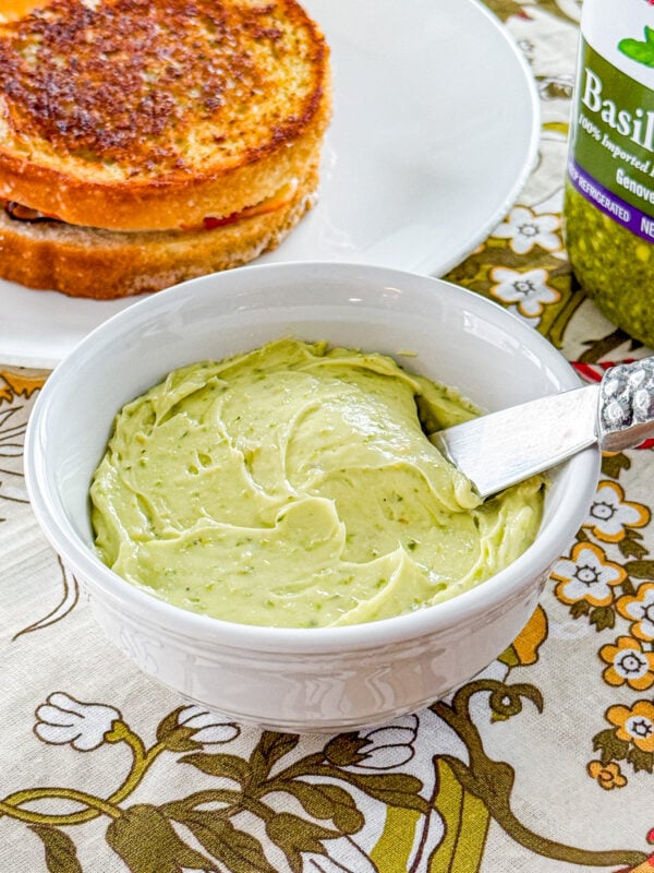 Easy Pesto Butter Recipe